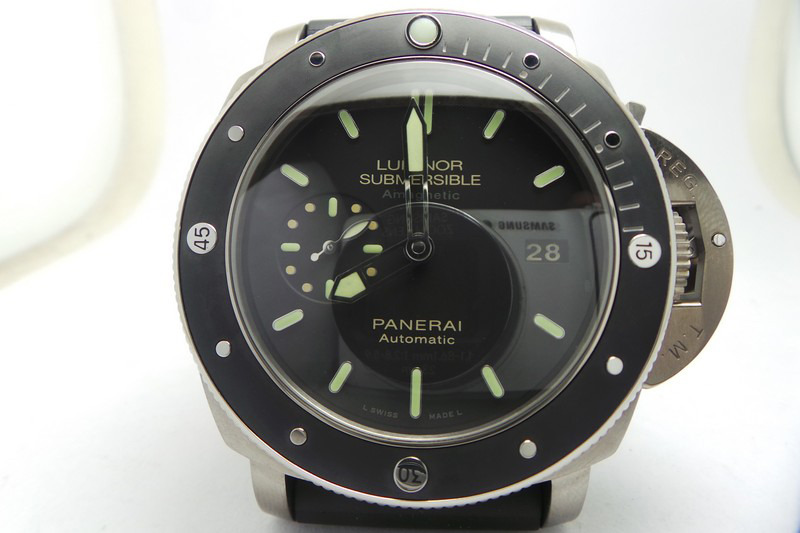 Replica Panerai Luminor Submersible PAM 389 Titanium Watch