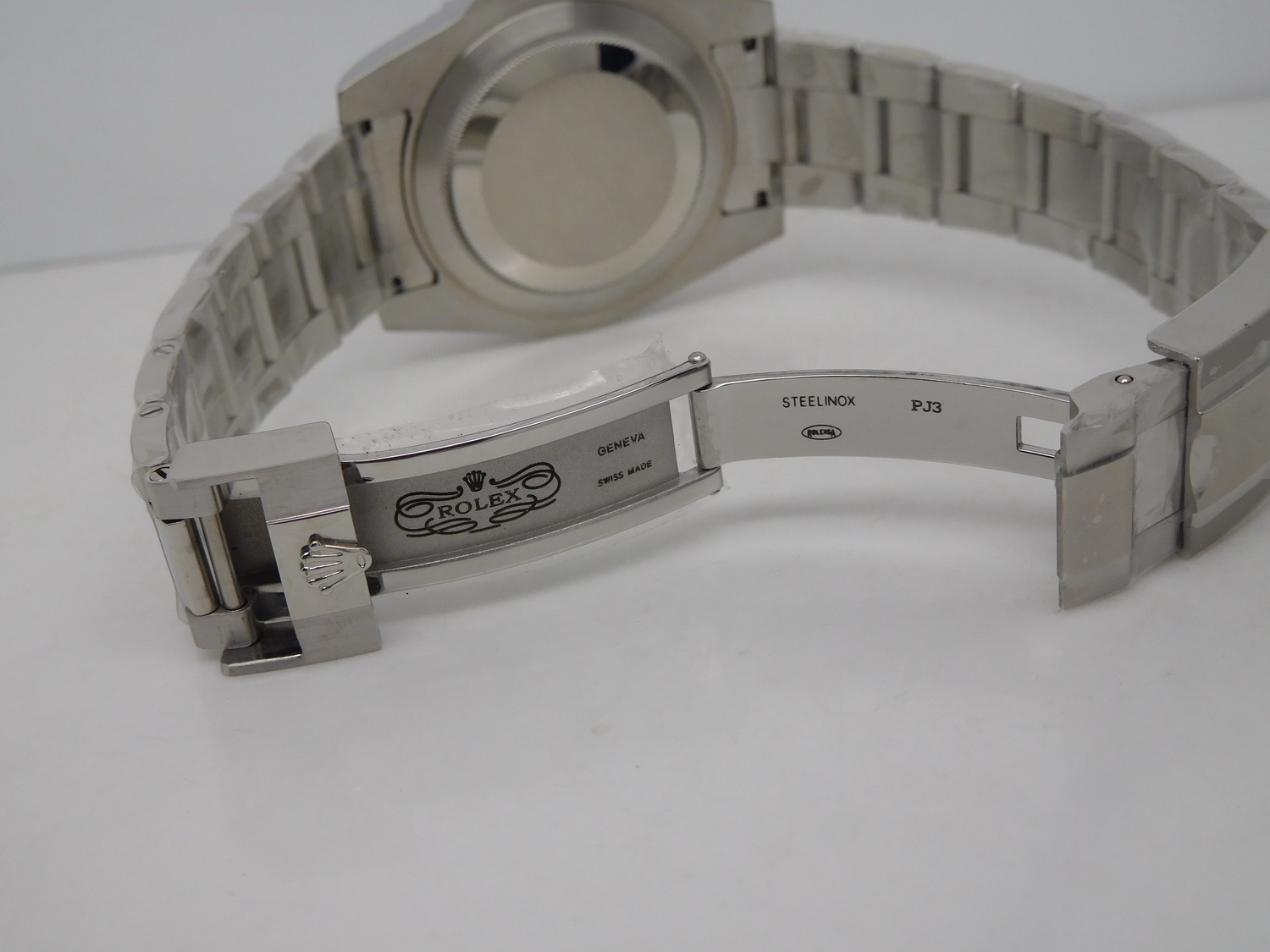 Replica Rolex GMT Master II 116719BLRO Clasp Engraving