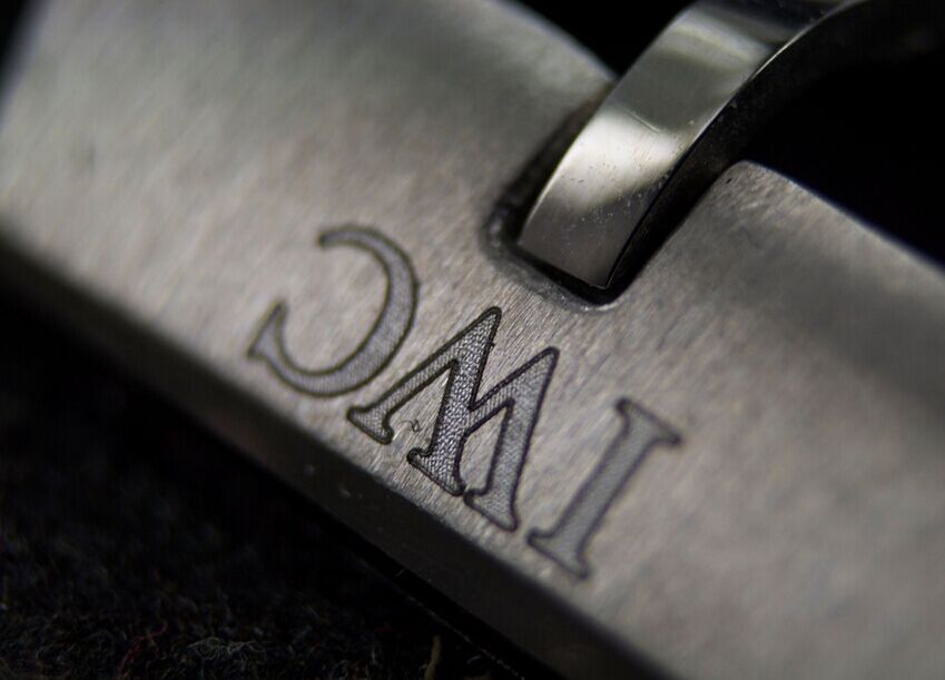 IW326501 Buckle Engraving