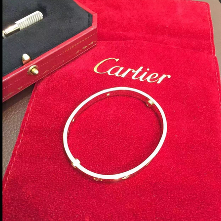 Cartier Gold Bracelet2