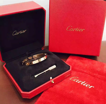 Cartier Gold Bracelet4
