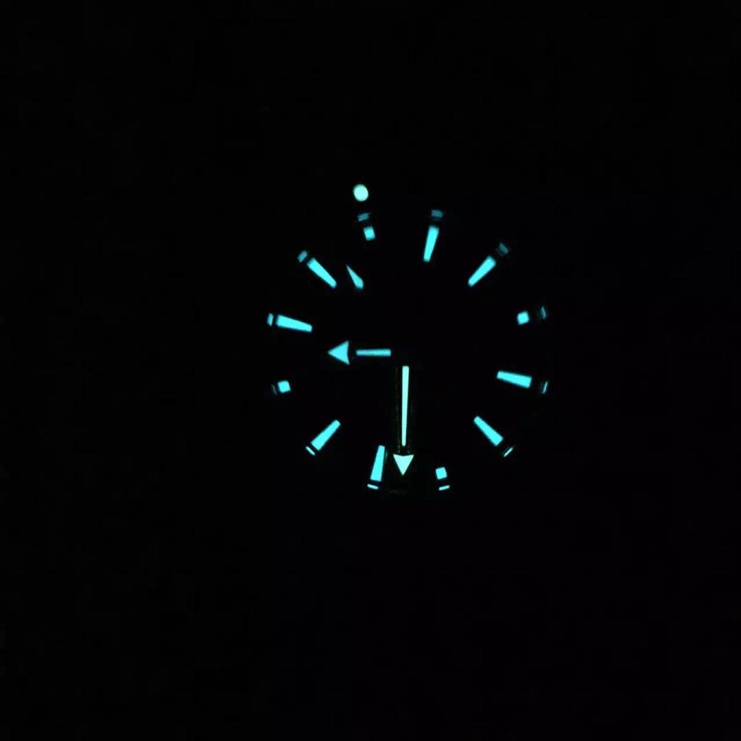 Omega Planet Ocean Lume