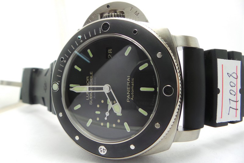 PAM 389 Black Bezel