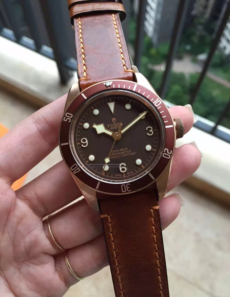 AR Coating on Sapphire Crystal of Tudor Bronze Watch