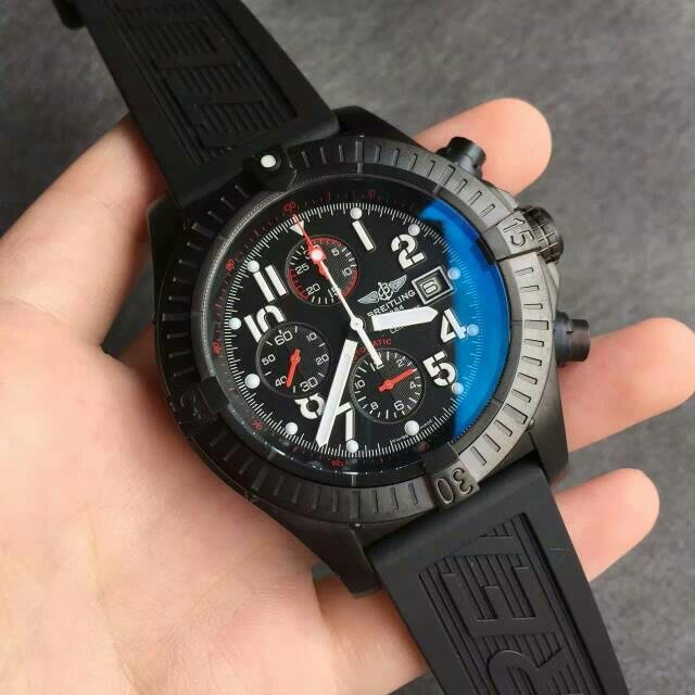 Noob Factory Comes with Replica Breitling Avenger Black Steel Watch ...