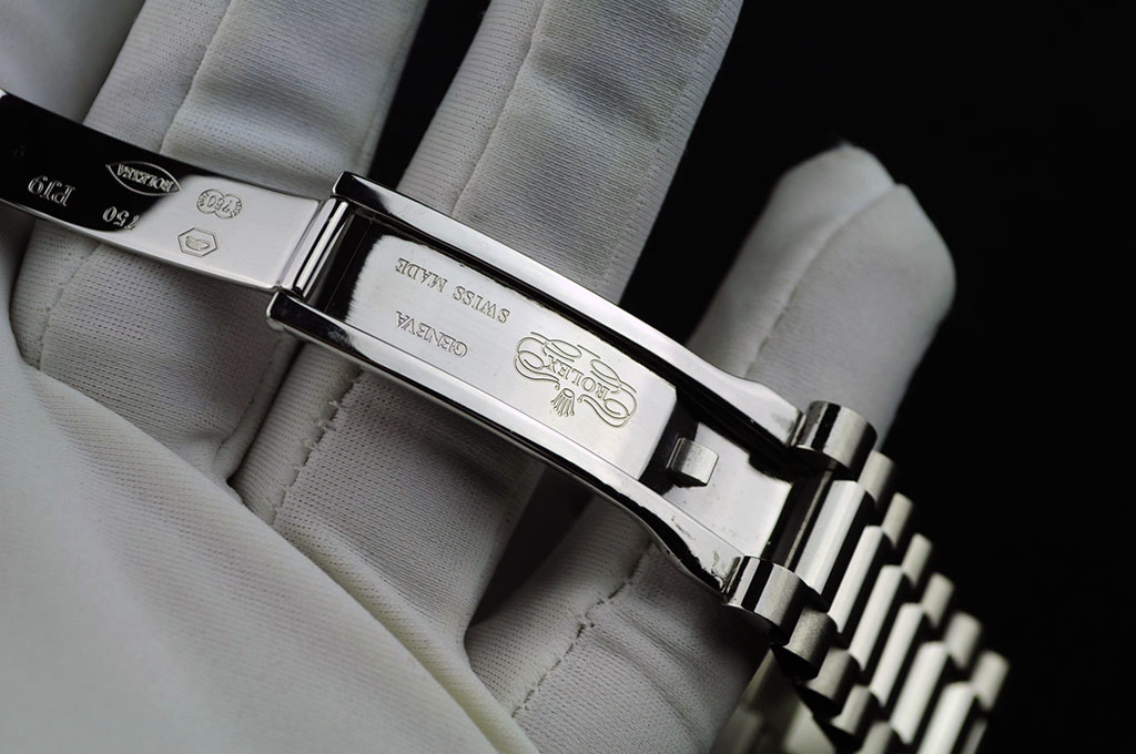 Rolex Clasp Engraving on Bracelet