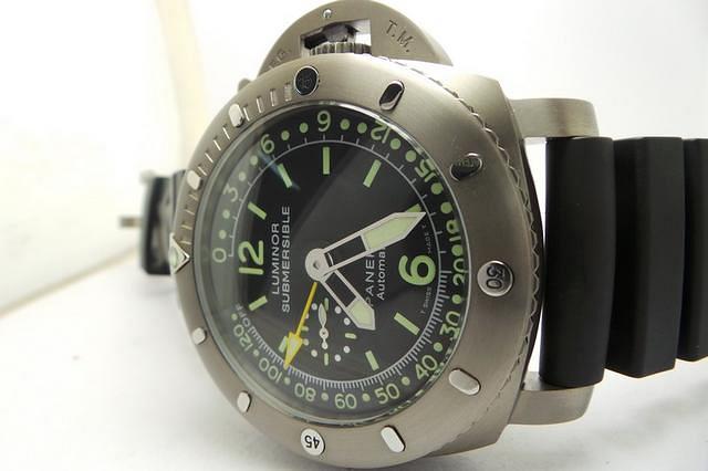 Panerai Luminor Submersible PAM 193 Replica