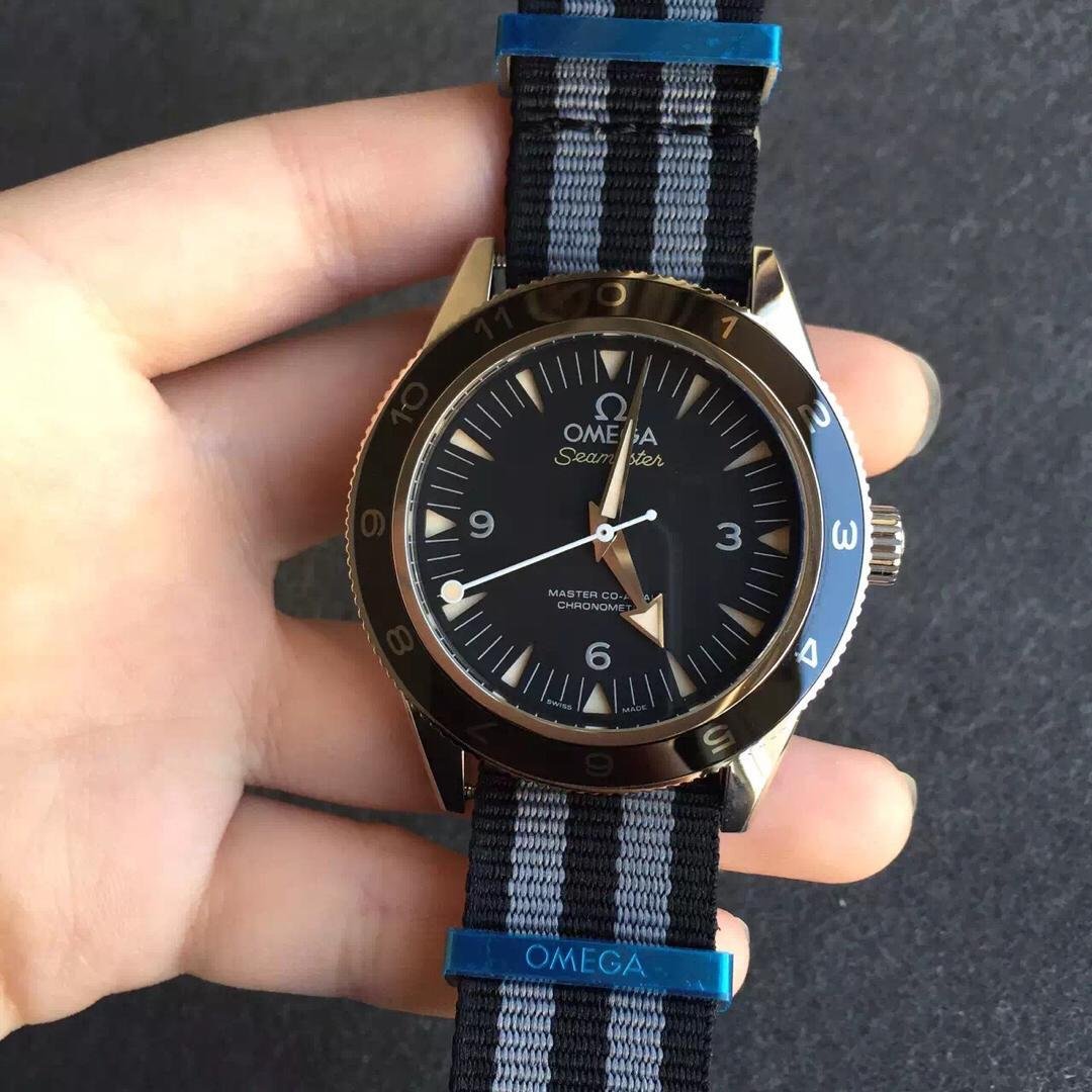 Omega Seamaster Spectre 007 Replica with Nato Strap