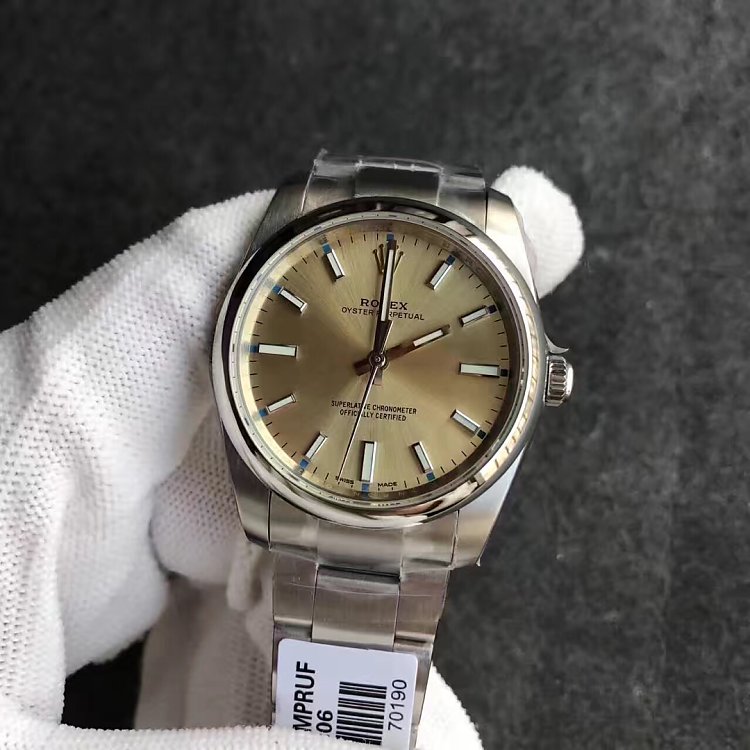 Replica Rolex Oyster Perpetual 114300 Champagne Dial