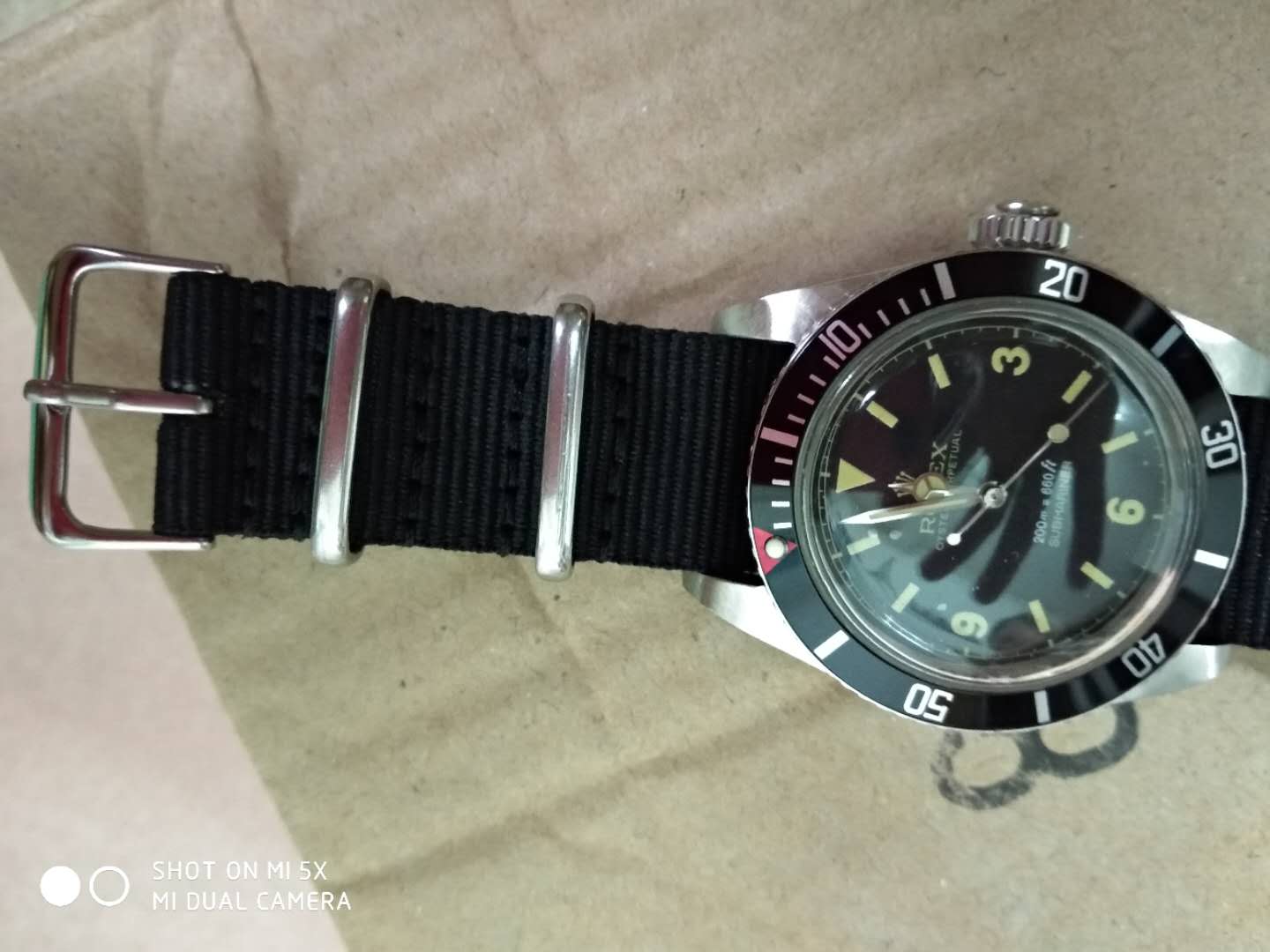 Red Dot Bezel of Vintage Submariner 6538