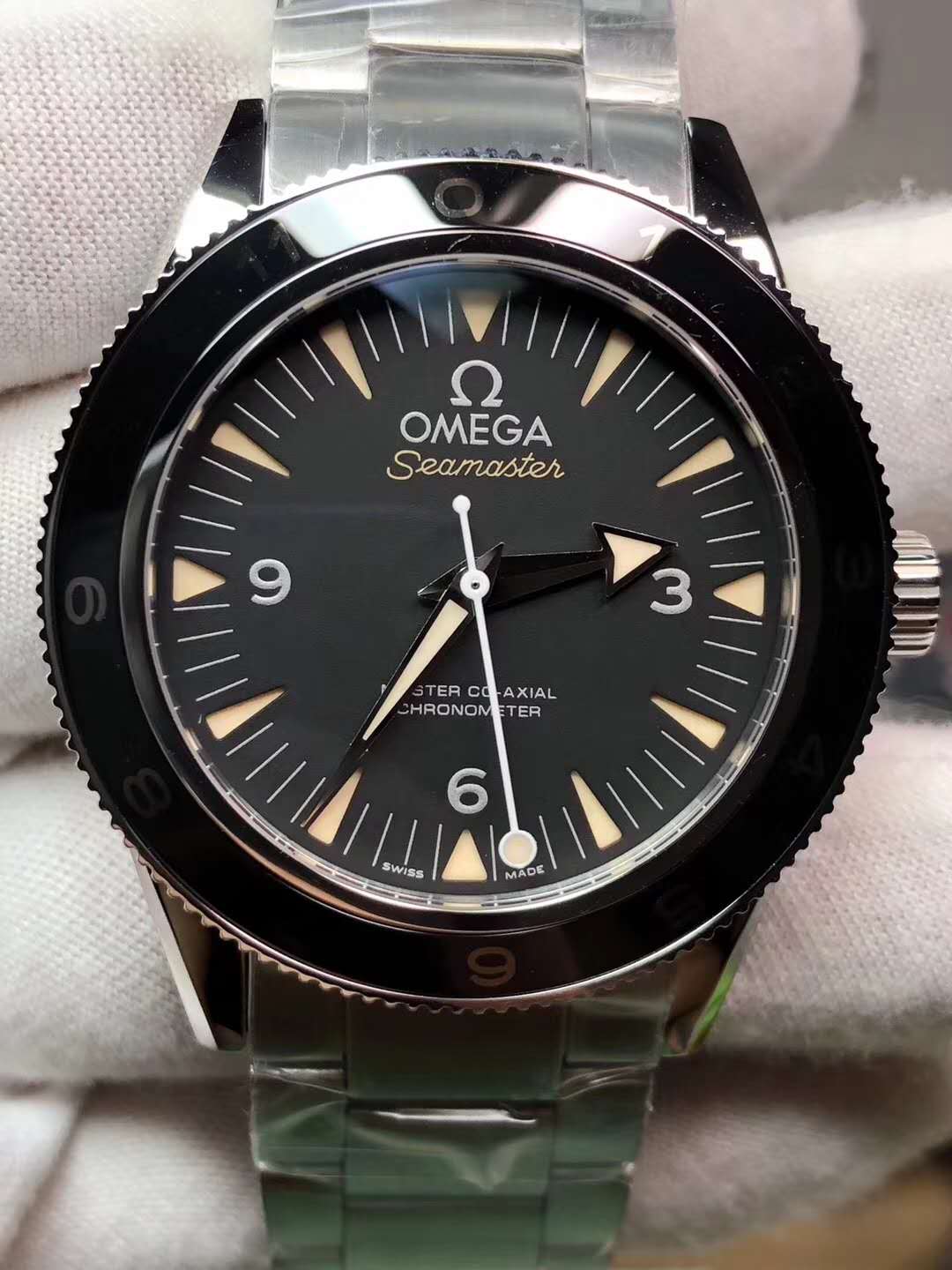 Omega Seamaster Spectre 007 Dial