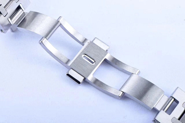 Audemars Piguet Royal Oak Deployant Clasp