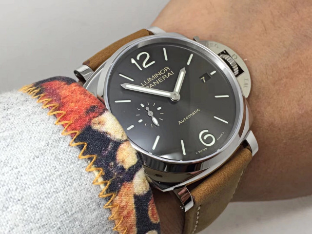 PAM 904 Wrist Shot 1