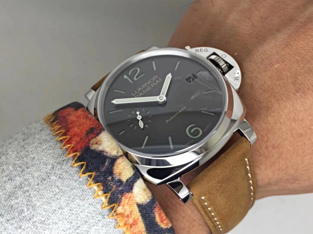 PAM 904 Wrist Shot 4