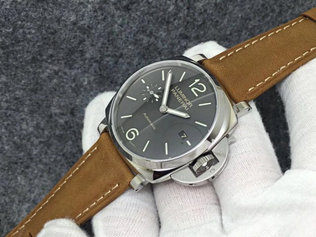 Panerai PAM 904 Crown