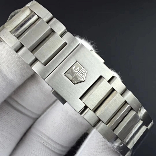 Tag Heuer Logo on Bracelet