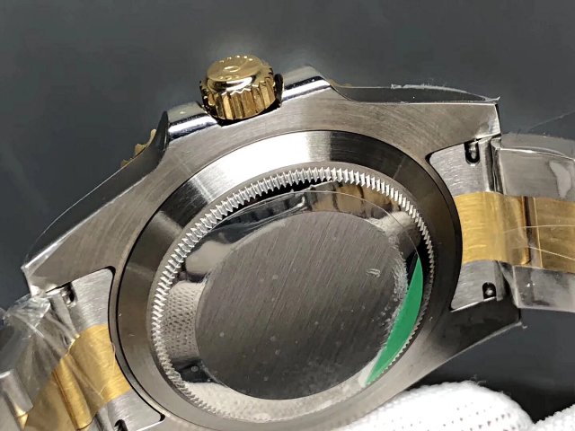 Replica Rolex 116613 Case Back