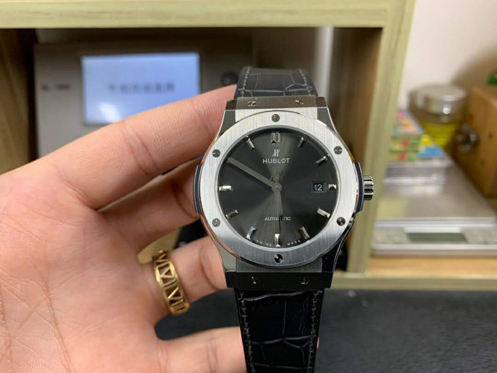 Replica Hublot Classic Fusion Grey