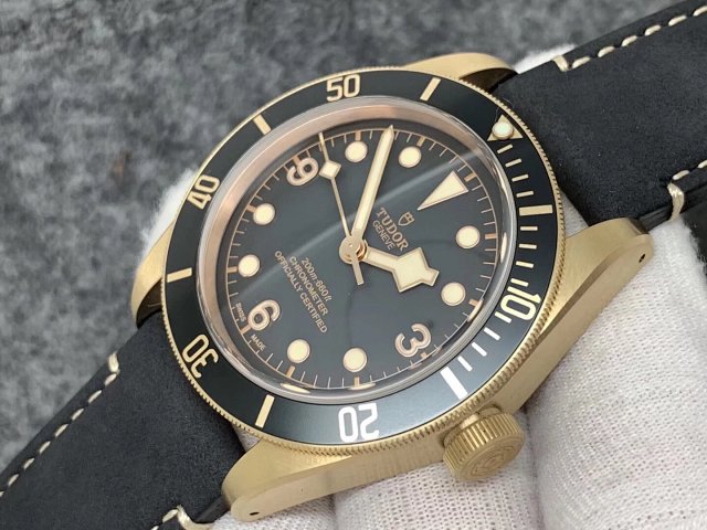 Replica Tudor Black Bay Bronze