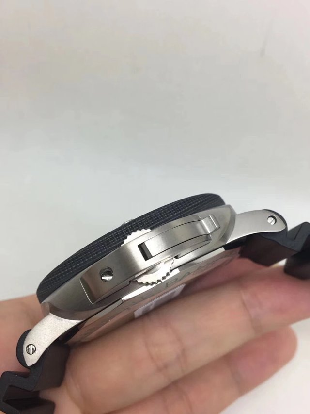 PAM 799 Titanium Crown