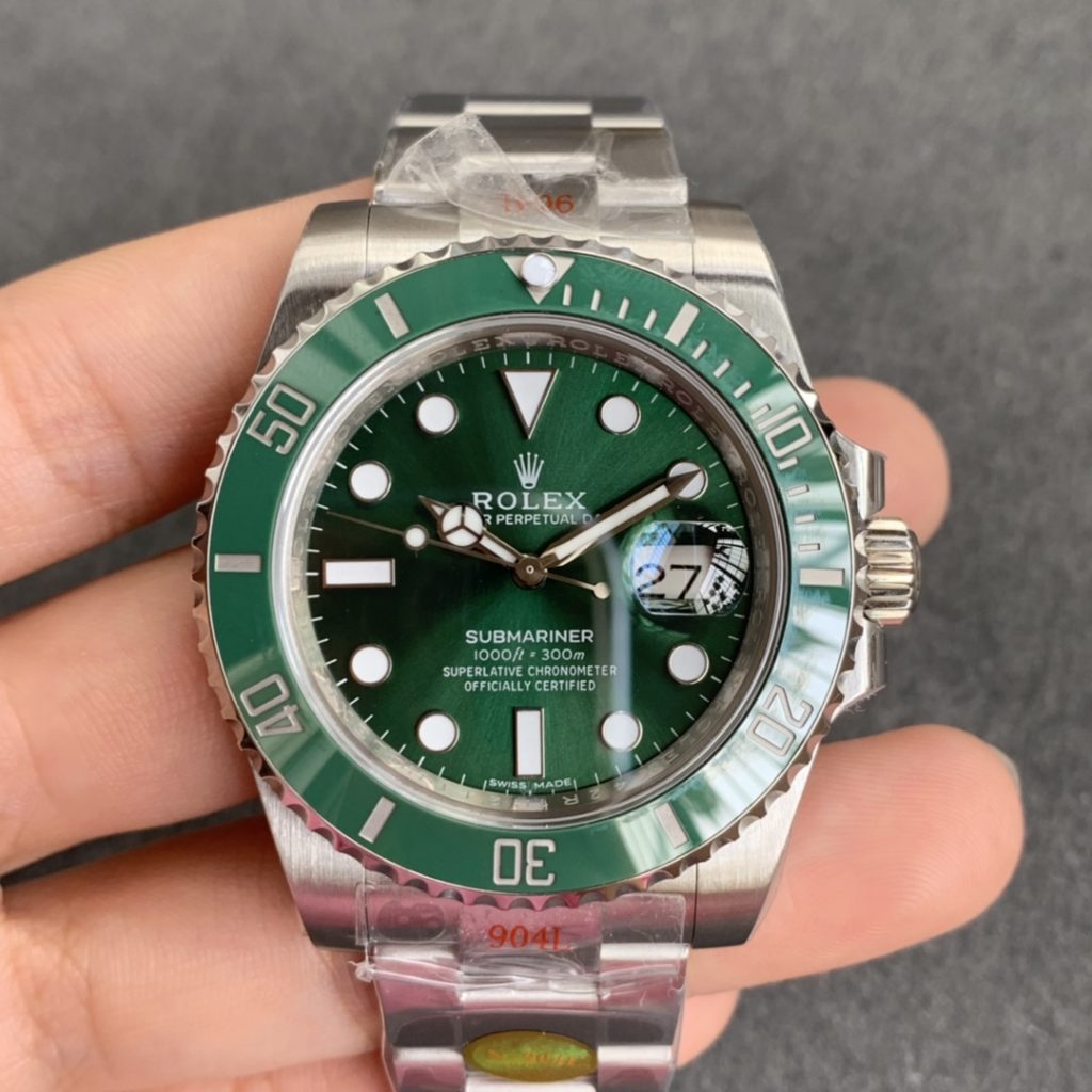 Noob V10 Rolex Green Submariner 116610LV