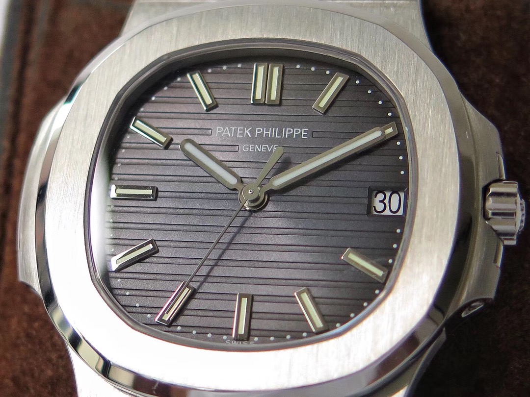 supreme nautilus watch
