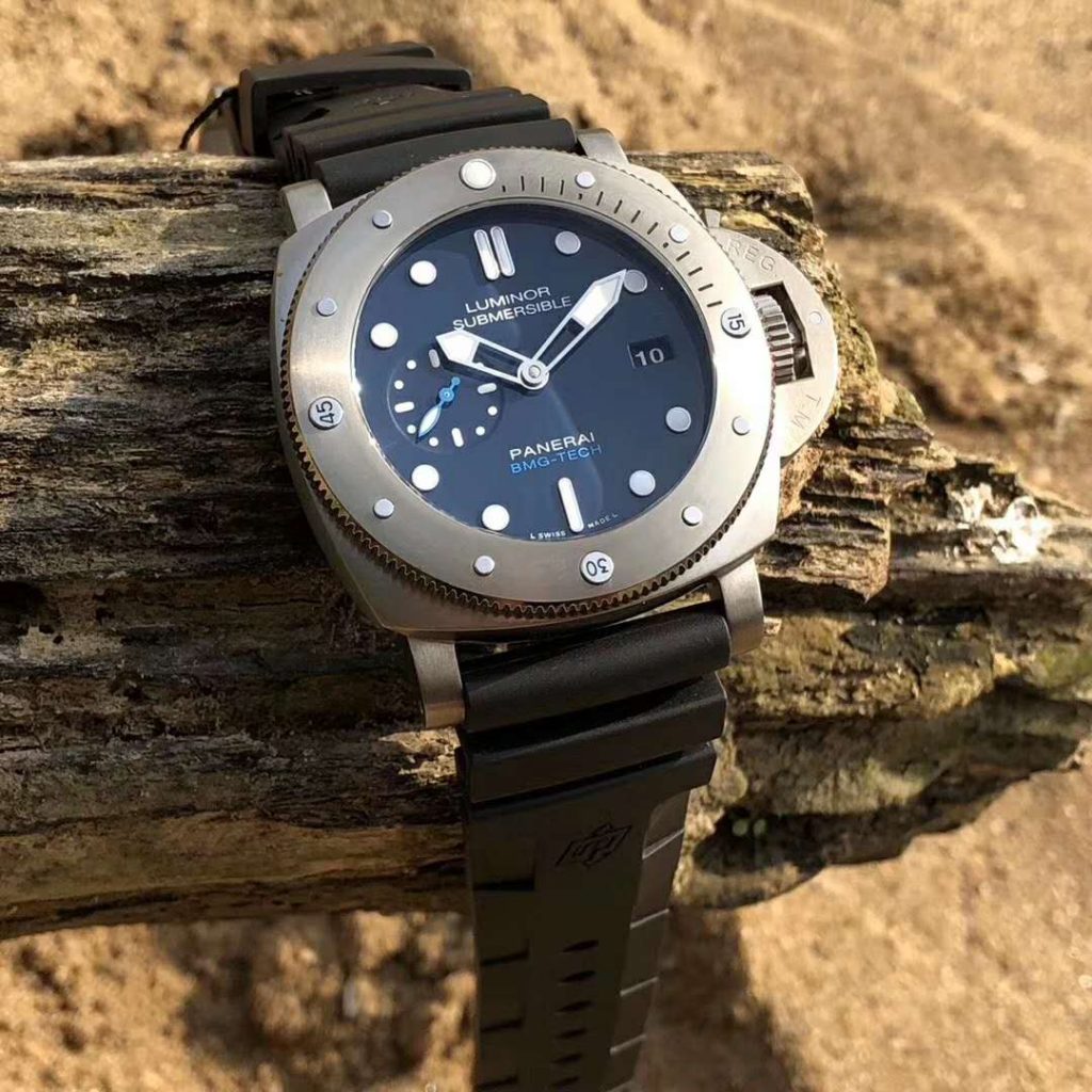 VS Factory Replica Panerai PAM 692 Luminor Submersible BMG-Tech Blue ...