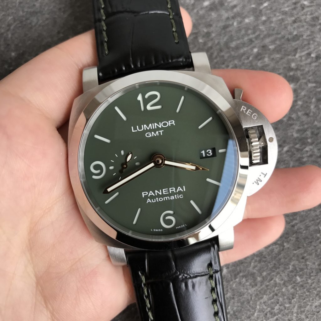 Replica Panerai Luminor GMT M.S. Dhoni