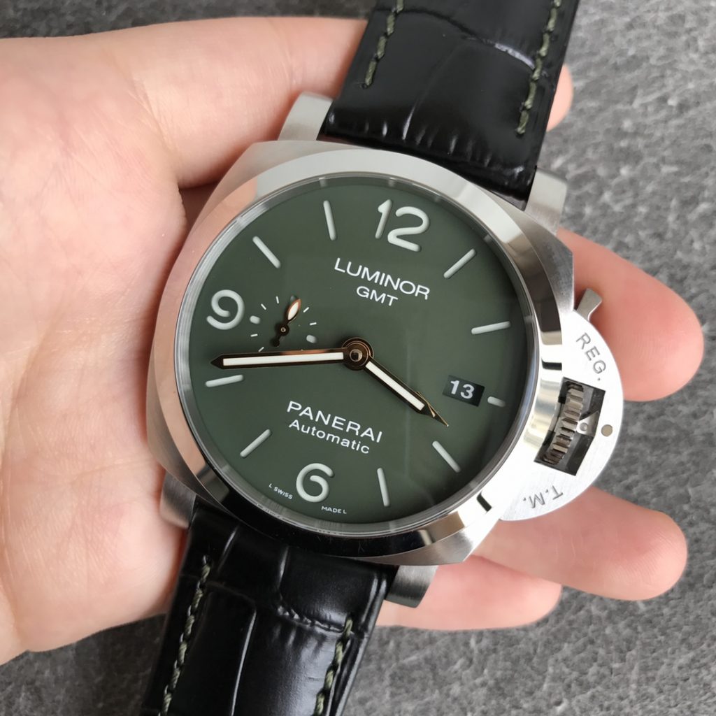 Replica Panerai M.S. Dhoni