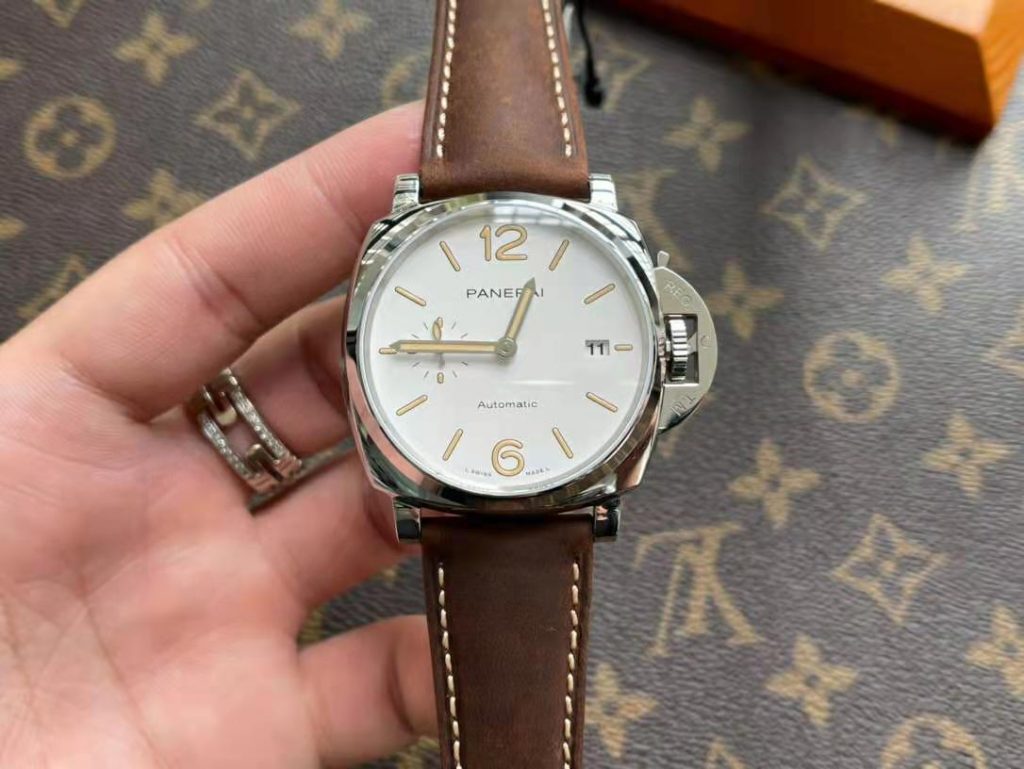 Replica Panerai Luminor Due PAM 1046