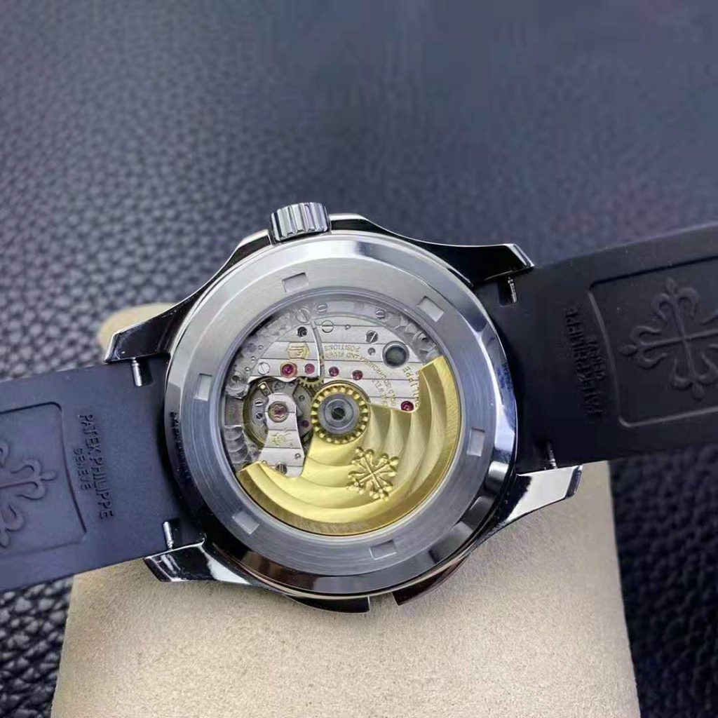 Patek Philippe Aquanaut 5164A 324 Movement