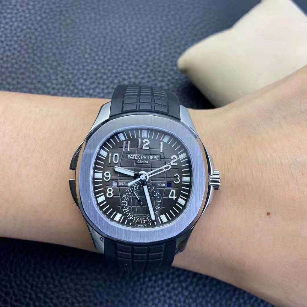 Patek Philippe Aquanaut 5164A Wrist Shot