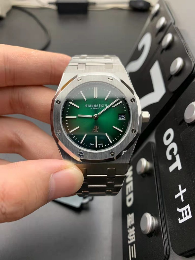 Audemars Piguet Royal Oak 15202 Green Replica