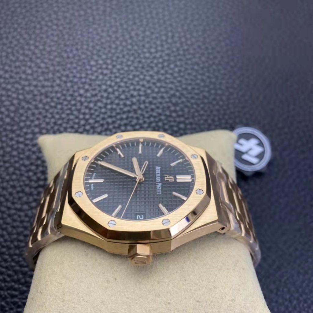 Replica Audemars Piguet 15500 Rose Gold Crown