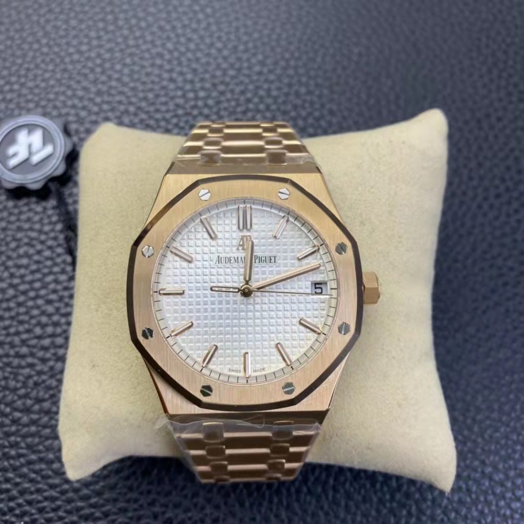 Replica Audemars Piguet Royal Oak Rose Gold 15500 White Dial