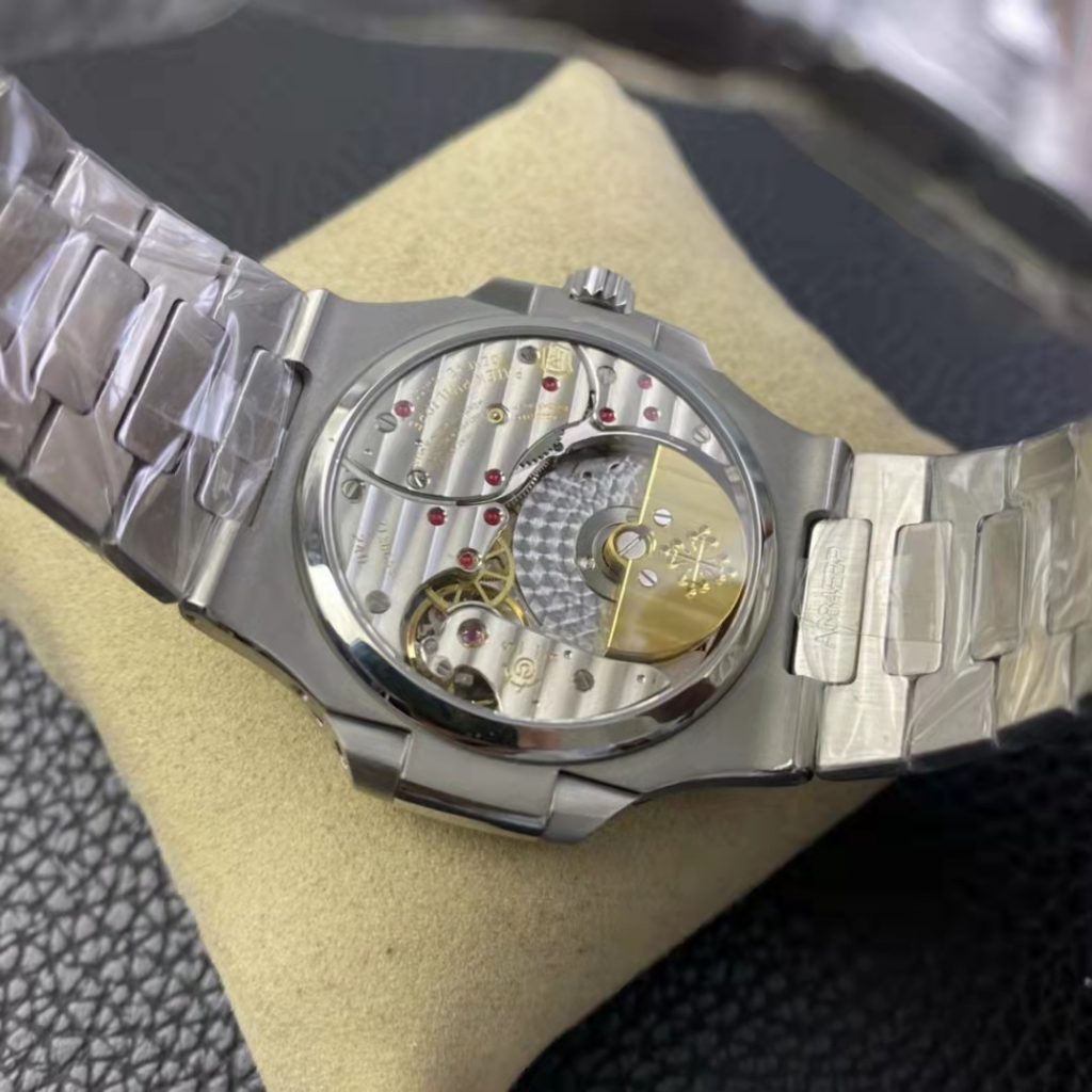 Patek Philippe Nautilus 5712 Grey Movement