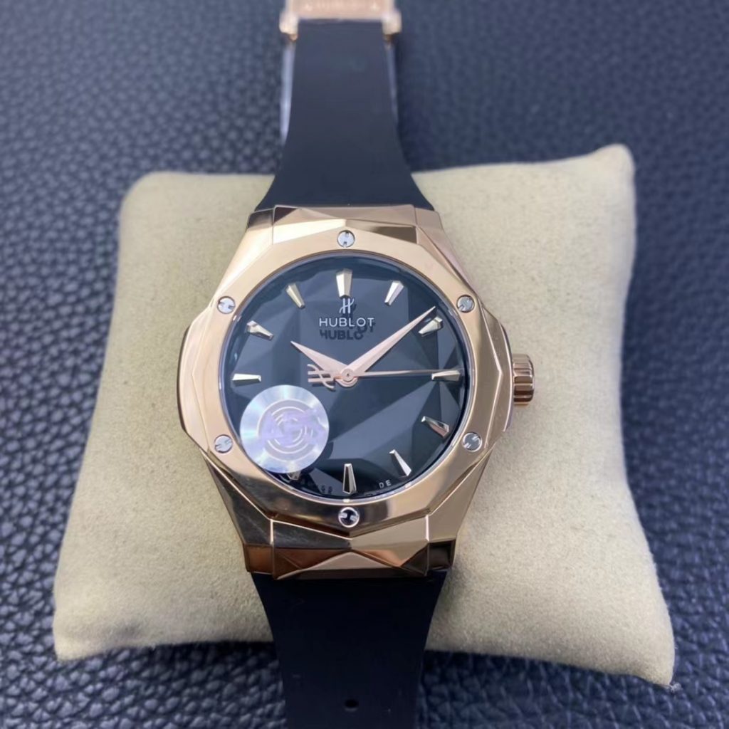 Replica Hublot Classuc Fusion Rose Gold