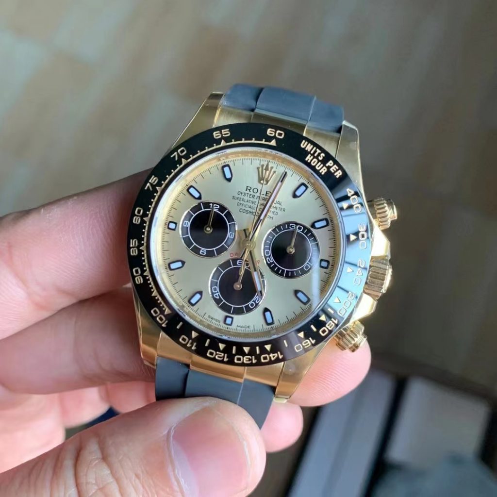 Replica Rolex Daytona Yellow Gold with Rubber