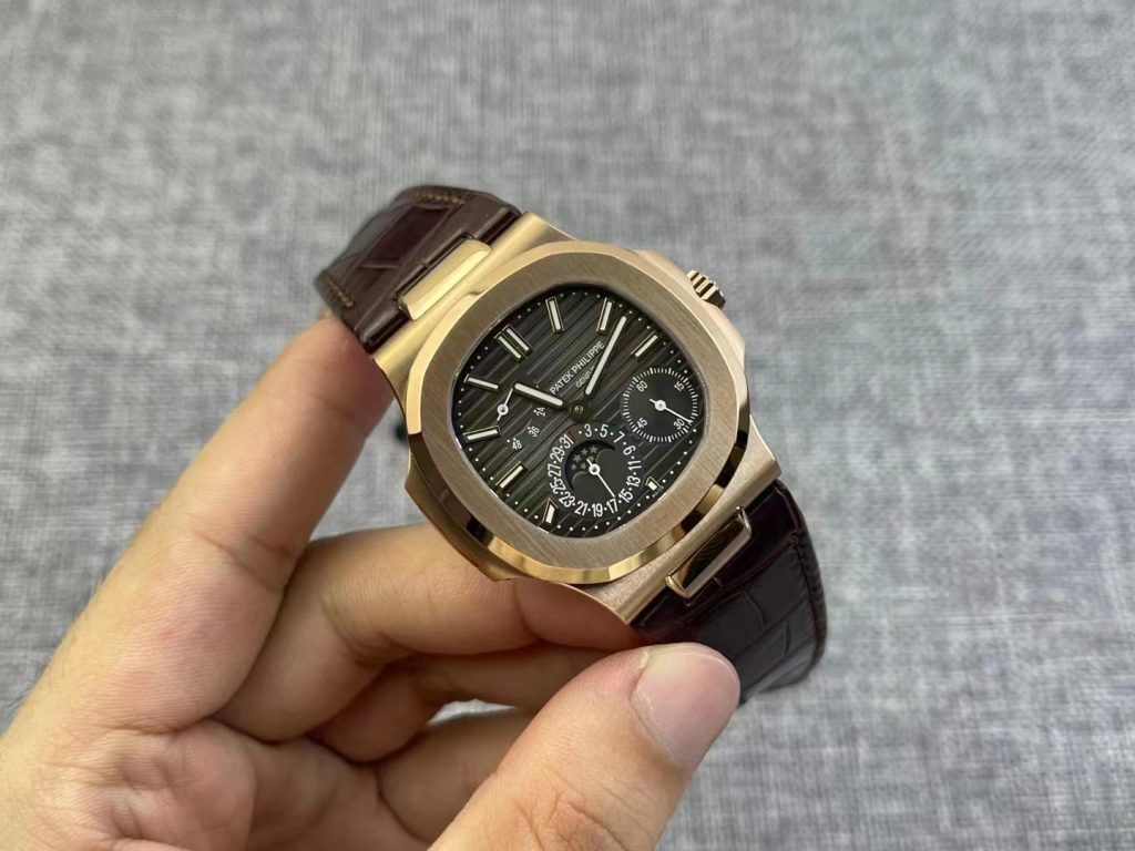 Replica Patek Philippe Nautilus 5712 Rose Gold