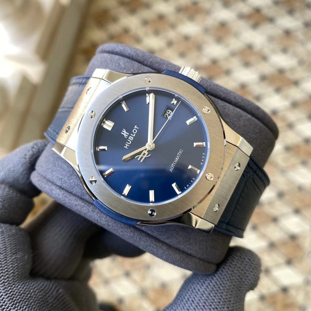 Replica Hublot Classic Fusion Titanium Watch
