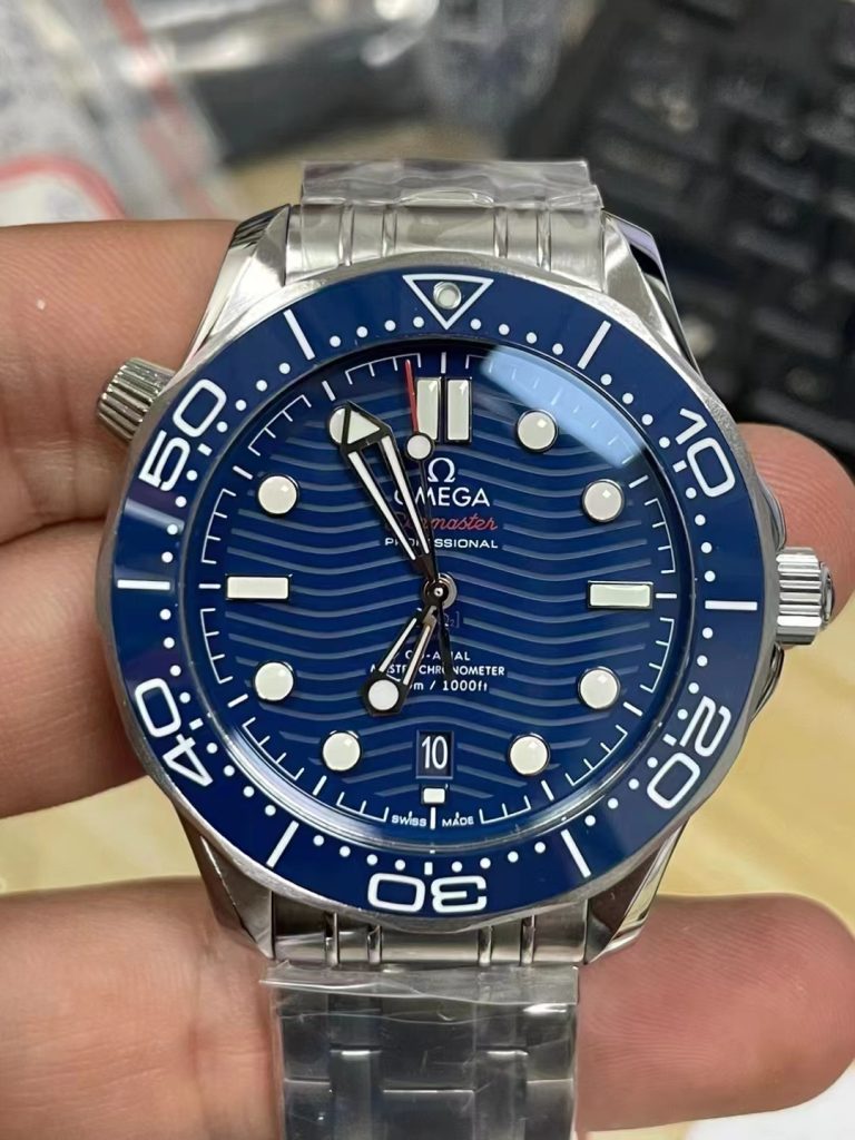 Replica Omega Seamaster 300m Blue