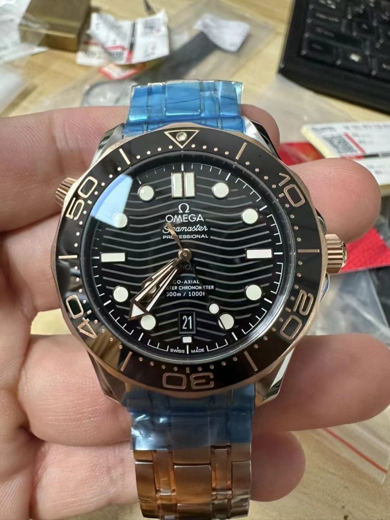 Replica Omega Seamaster Black