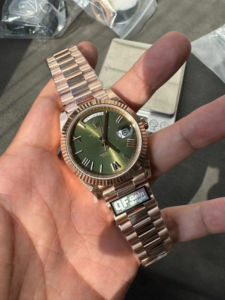 Replica Rolex Day-Date 40mm Rose Gold Green