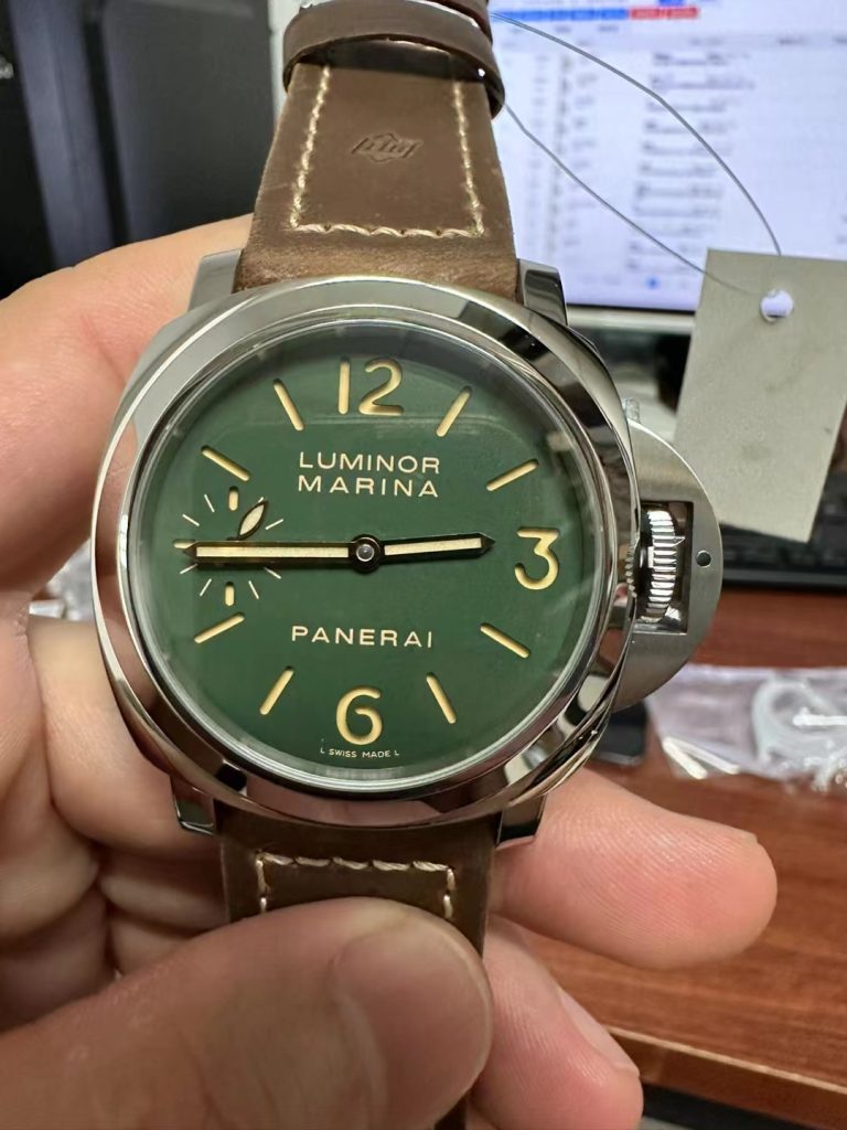 Replica Panerai PAM 911