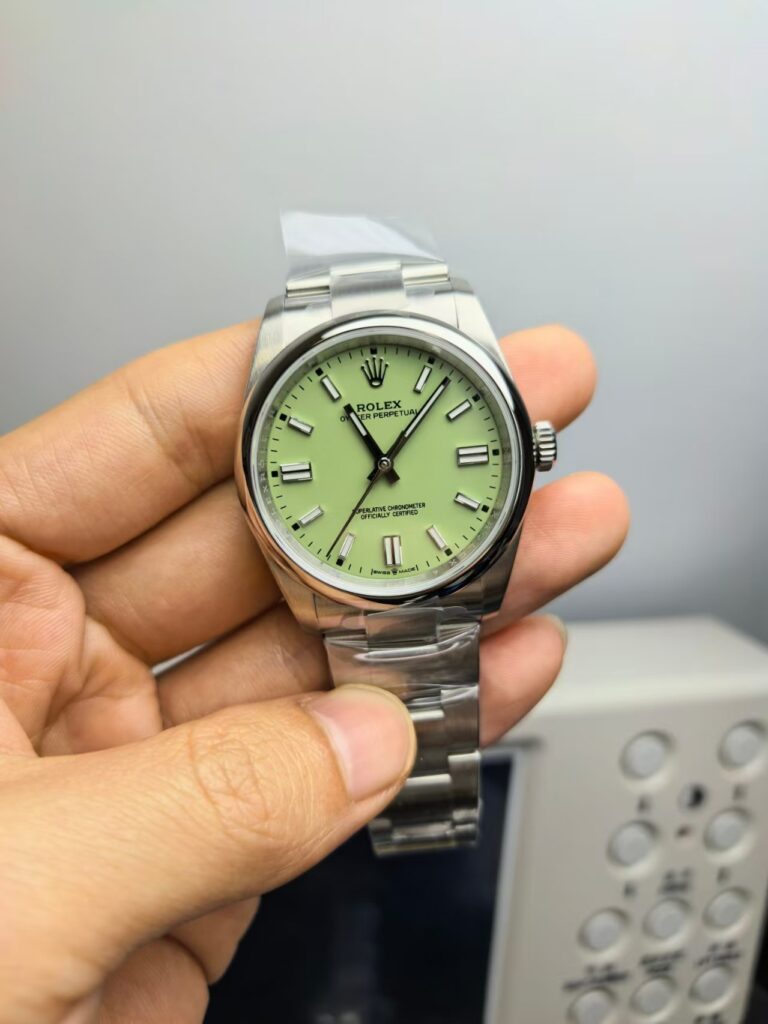 Replica Rolex pistachio green 126000