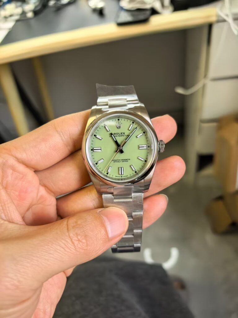 Replica Rolex pistachio green