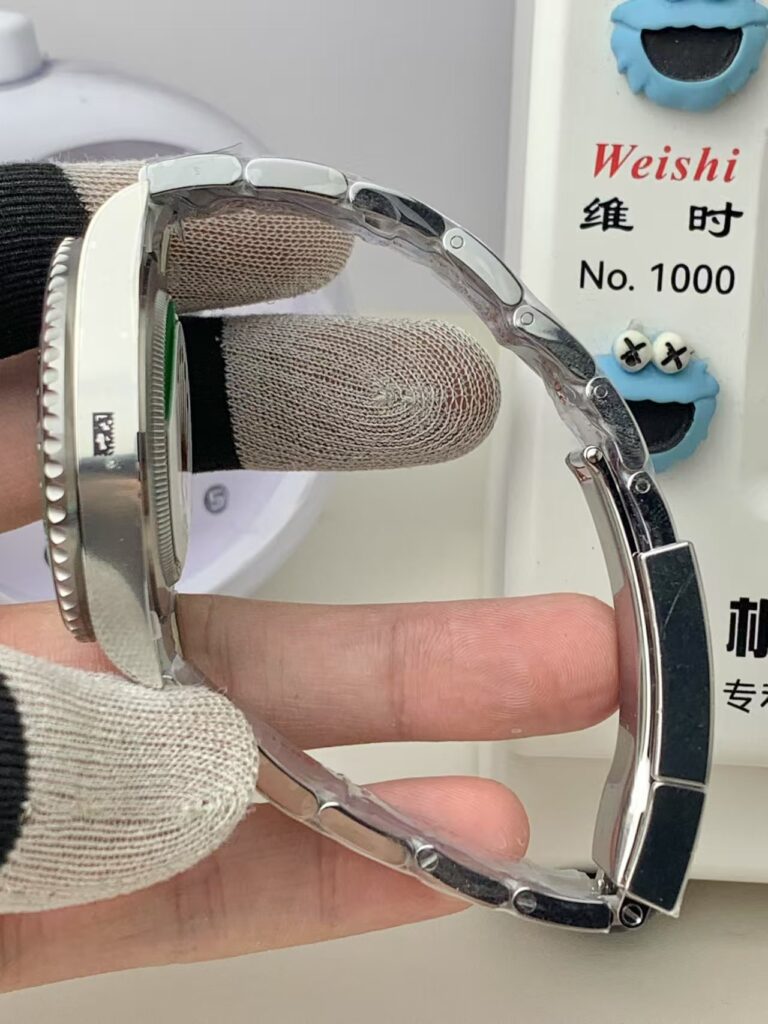 Rolex GMT-Master II 126729VTNR Case