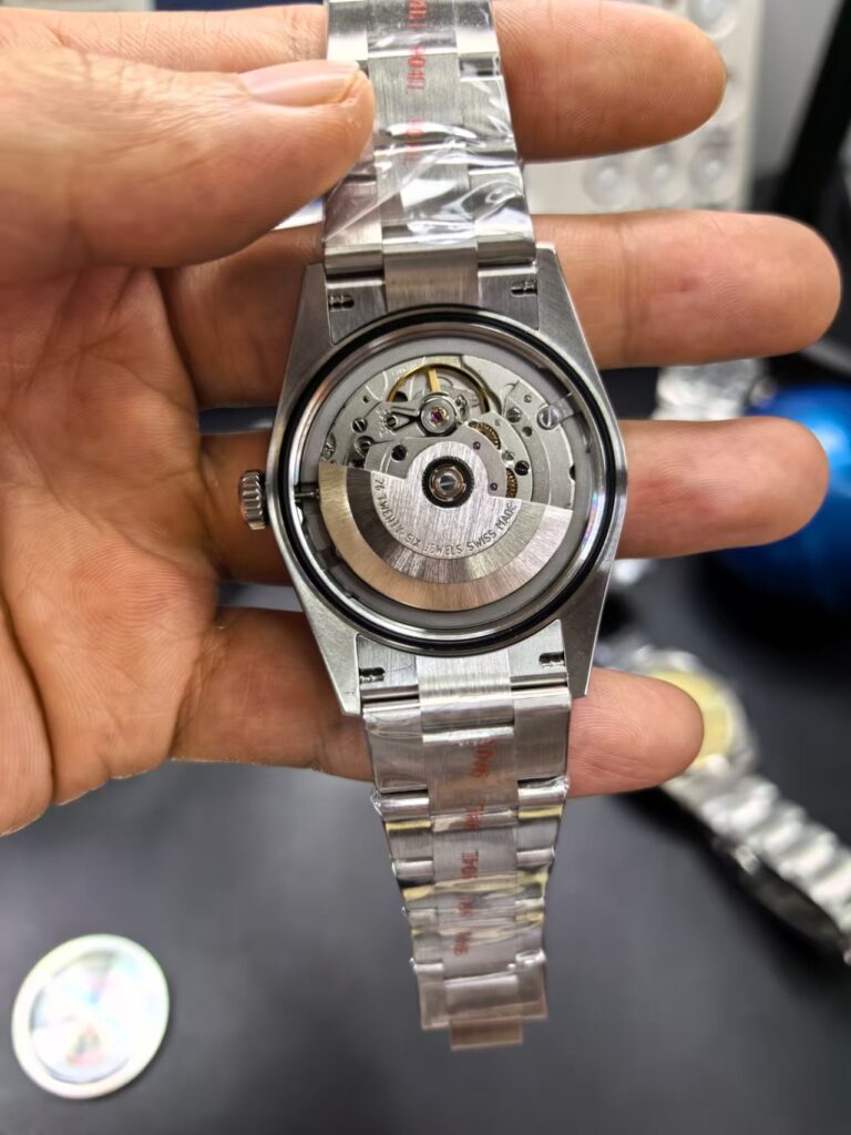 Rolex pistachio green movement