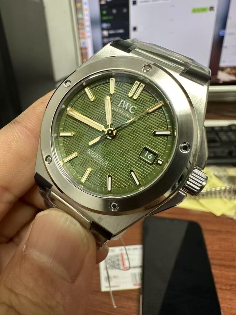 IWC Ingenieur Green Replica