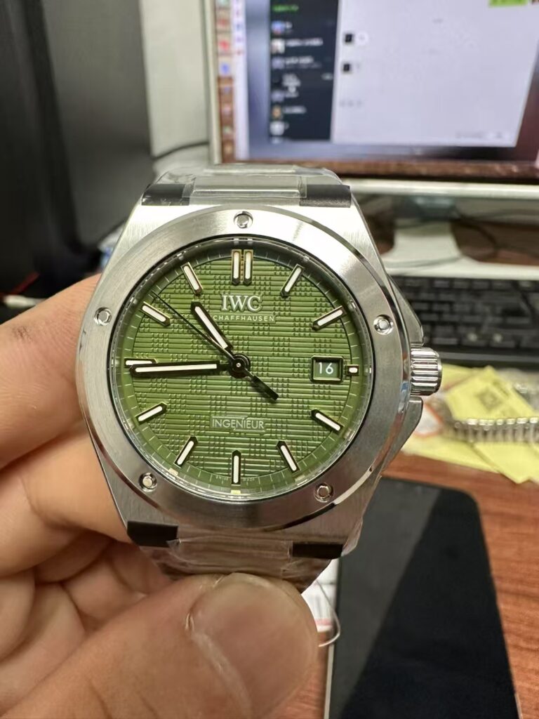 Replica IWC Ingenieur IW328908